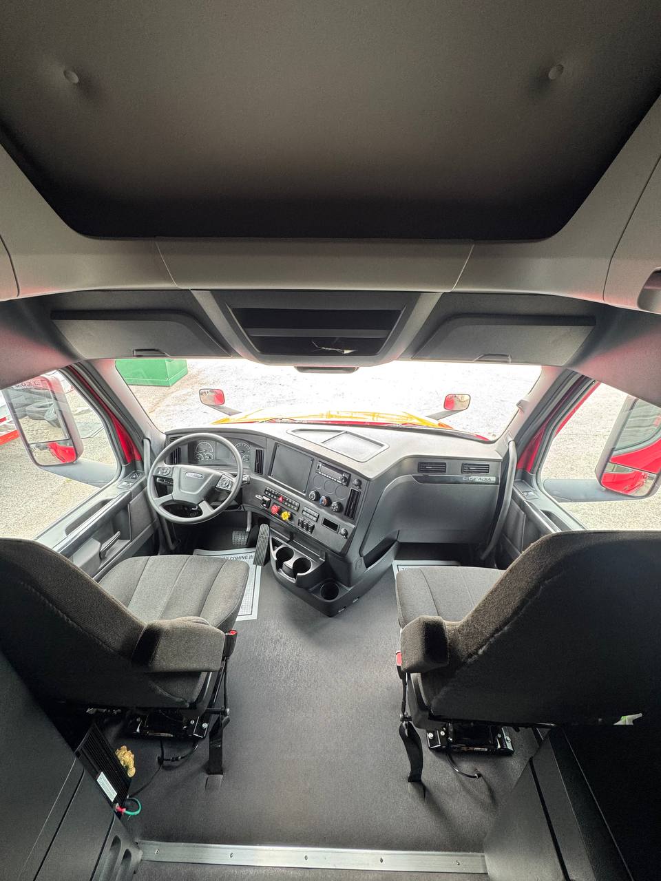 Freightliner Cascadia 126
