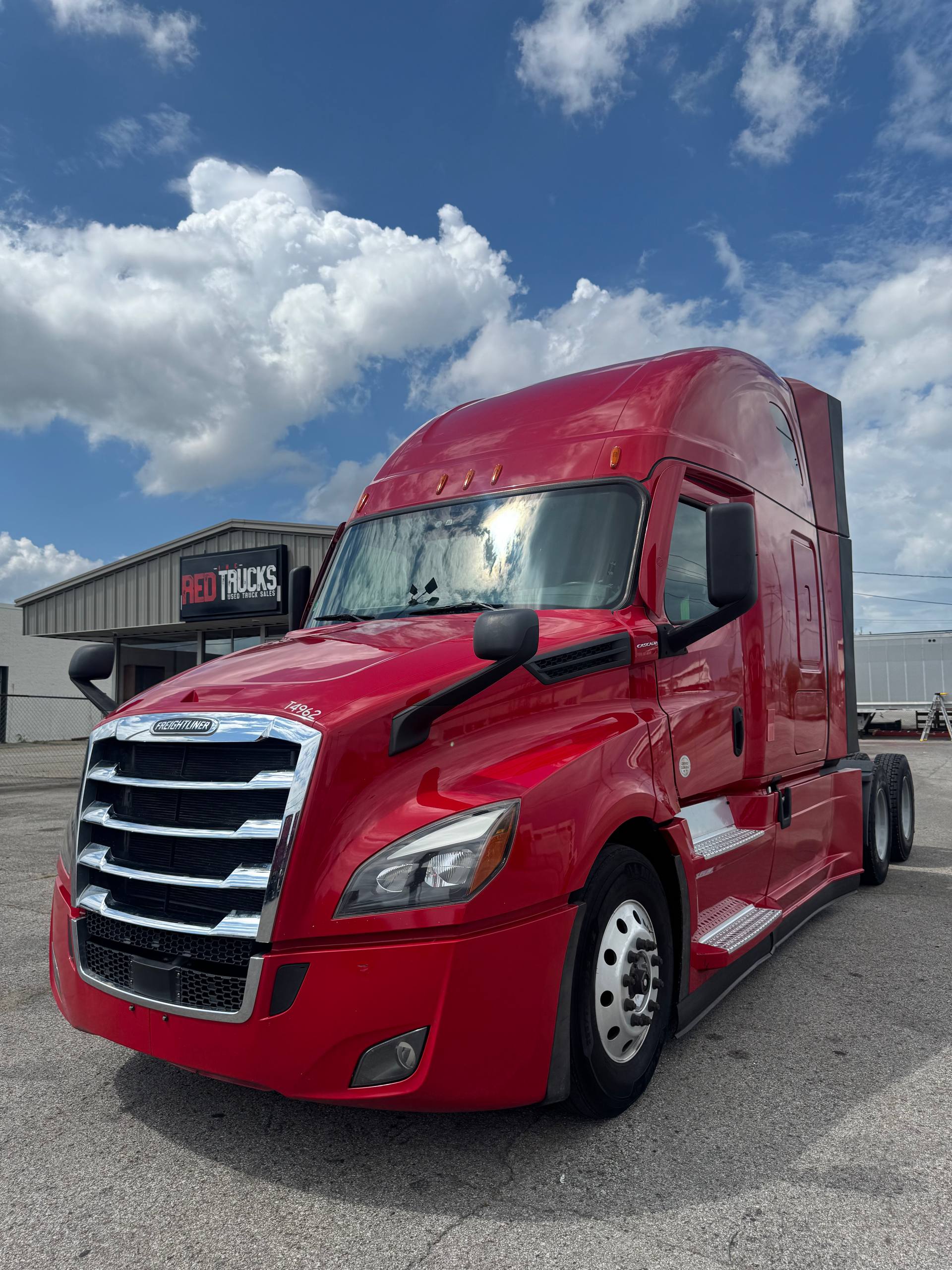 Freightliner Cascadia 126